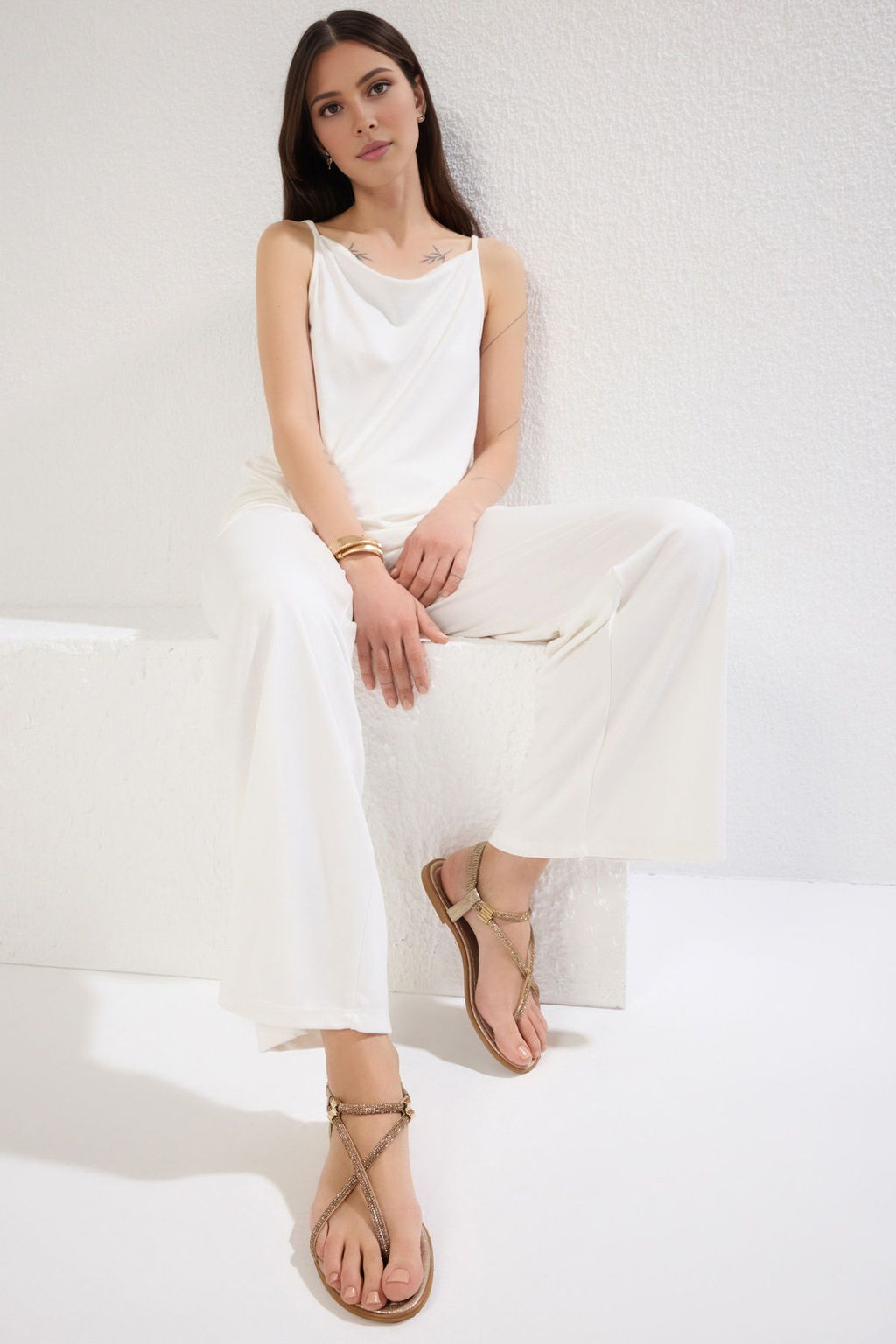 Trendyol Shoes Alt?n Tasl? Parmak Aras? Bilegi Lastikli Kad?n Sandalet TAKSS25SD00003 - Trendyolmilla фото 4