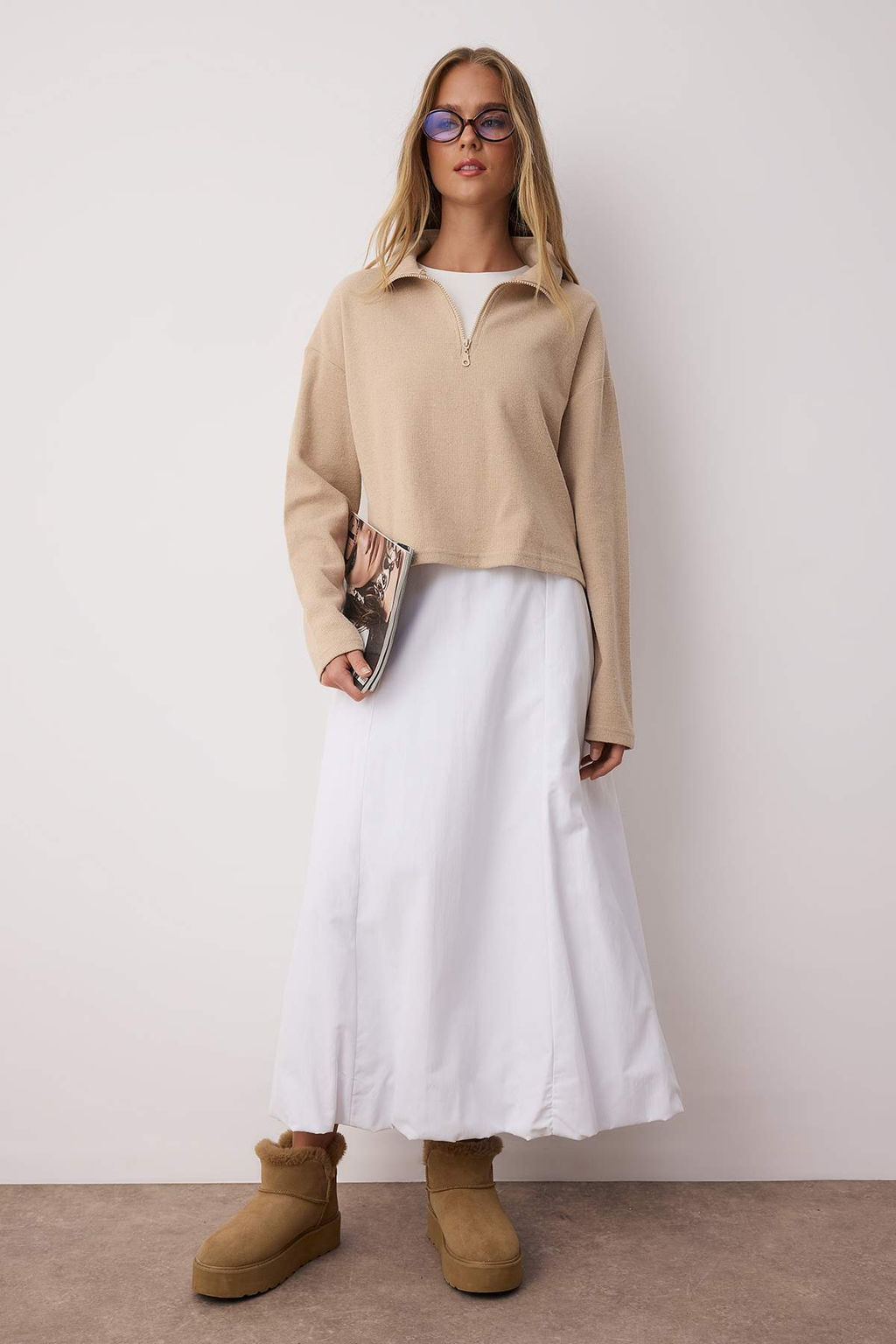 Bej Selanik/Triko Gorunumlu Fermuarl? Yaka Regular/Normal Kal?p Orme Sweatshirt TWOAW22SW0732