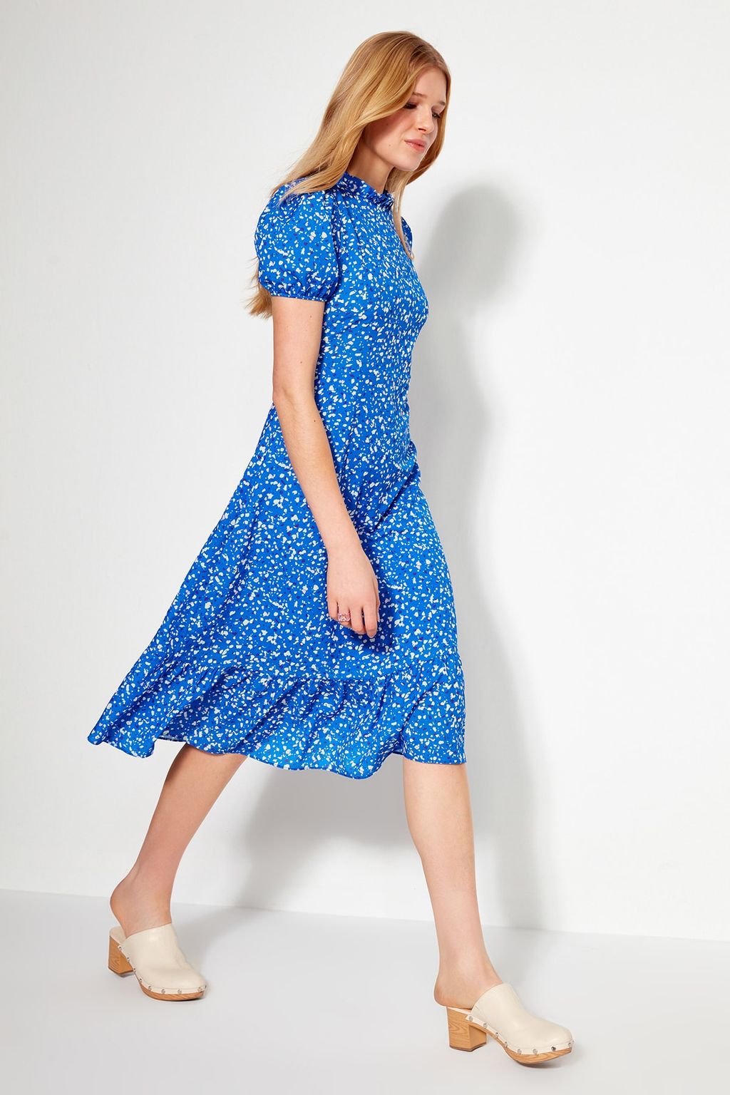 TRENDYOLMILLA Ac?k Mavi Cicekli A Kesim F?rf?rl? Midi Dokuma Elbise TWOSS20EL0894  фото 45