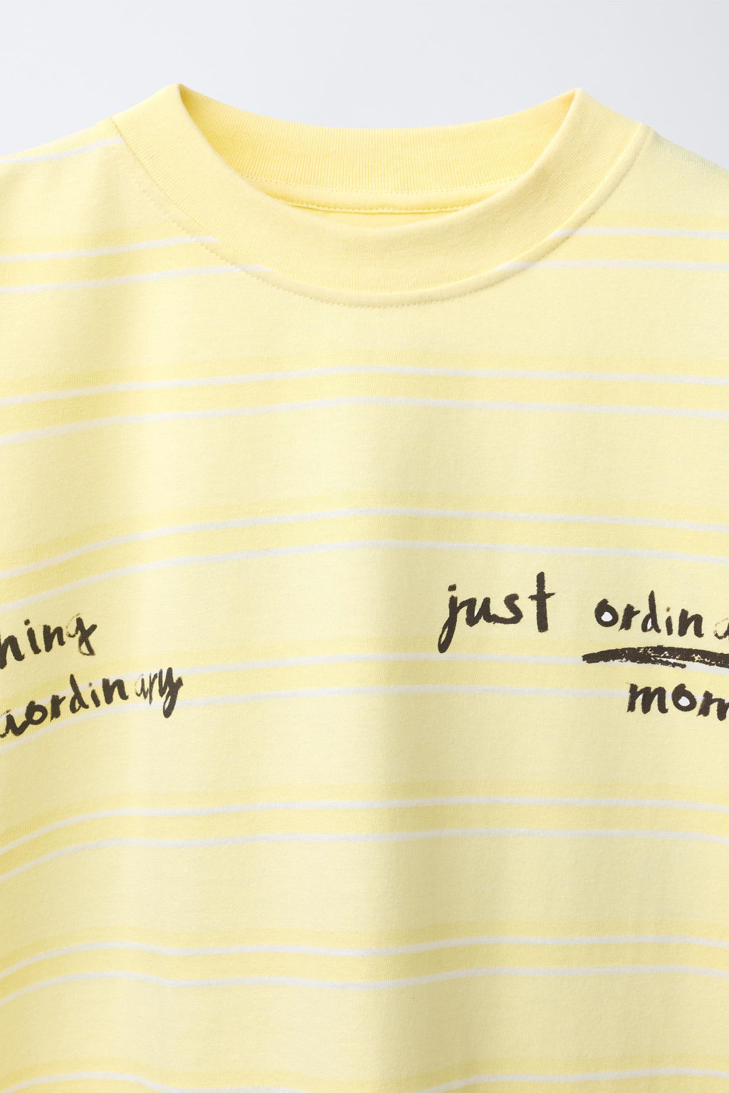 CAMISETA RAYAS ESTAMPADO TEXTO / Amarillo claro - Zara фото 4