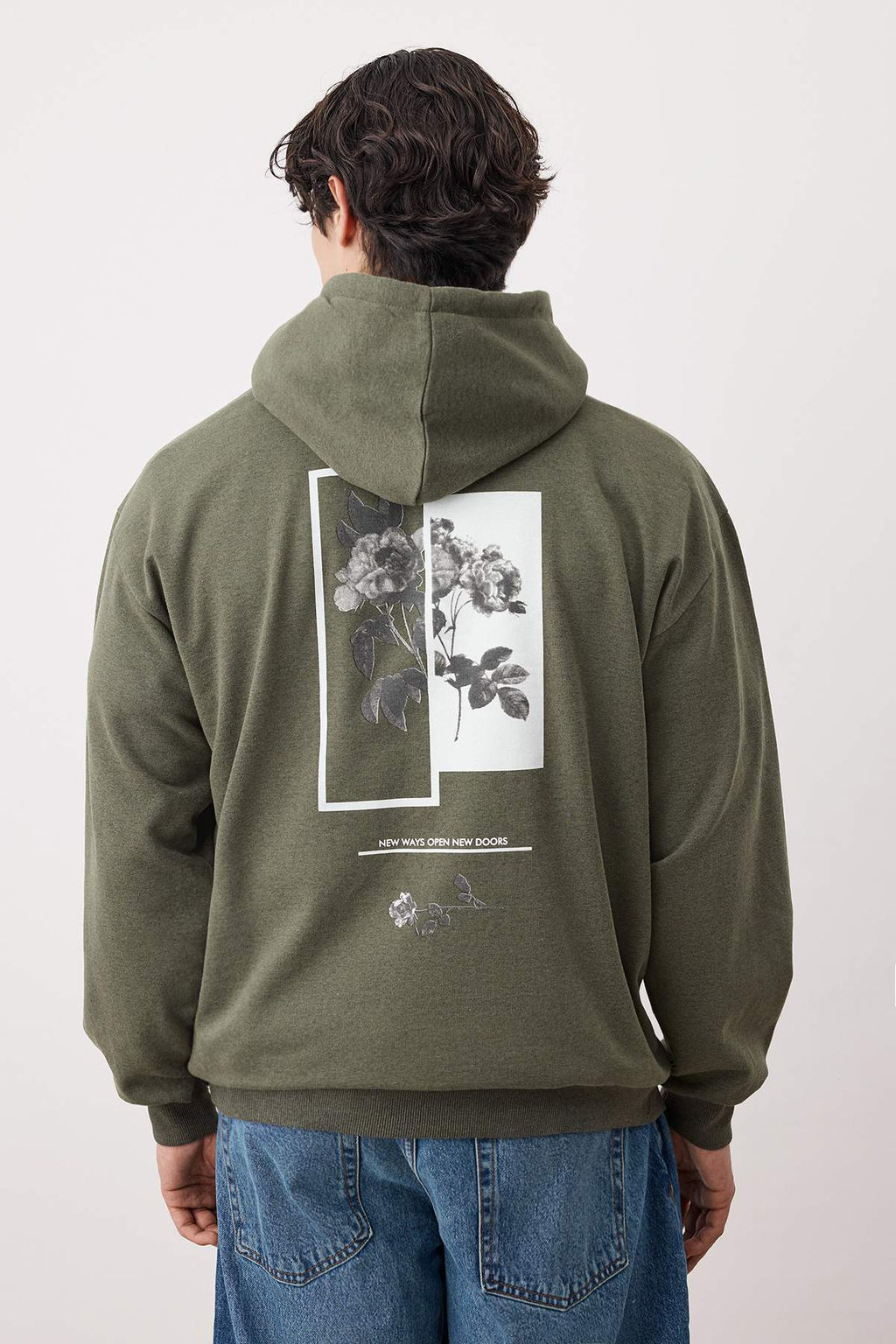 TRENDYOL MAN Siyah Oversize/Genis Kesim Kapusonlu Ici Polar/S?cak Tutan Cicek Bask?l? Sweatshirt TMNAW22SW1651 - Trendyolmilla фото 21
