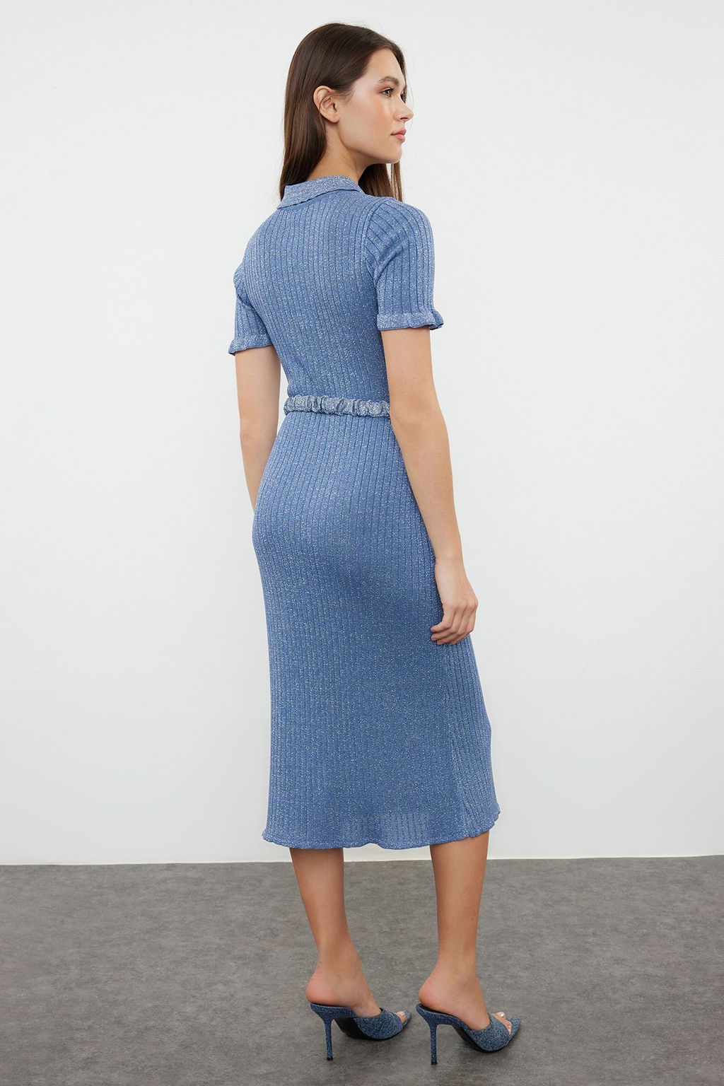 Mavi Midi Triko Merserize Gorunumlu Simli Elbise TWOSS24EL00852 - Trendyolmilla фото 5
