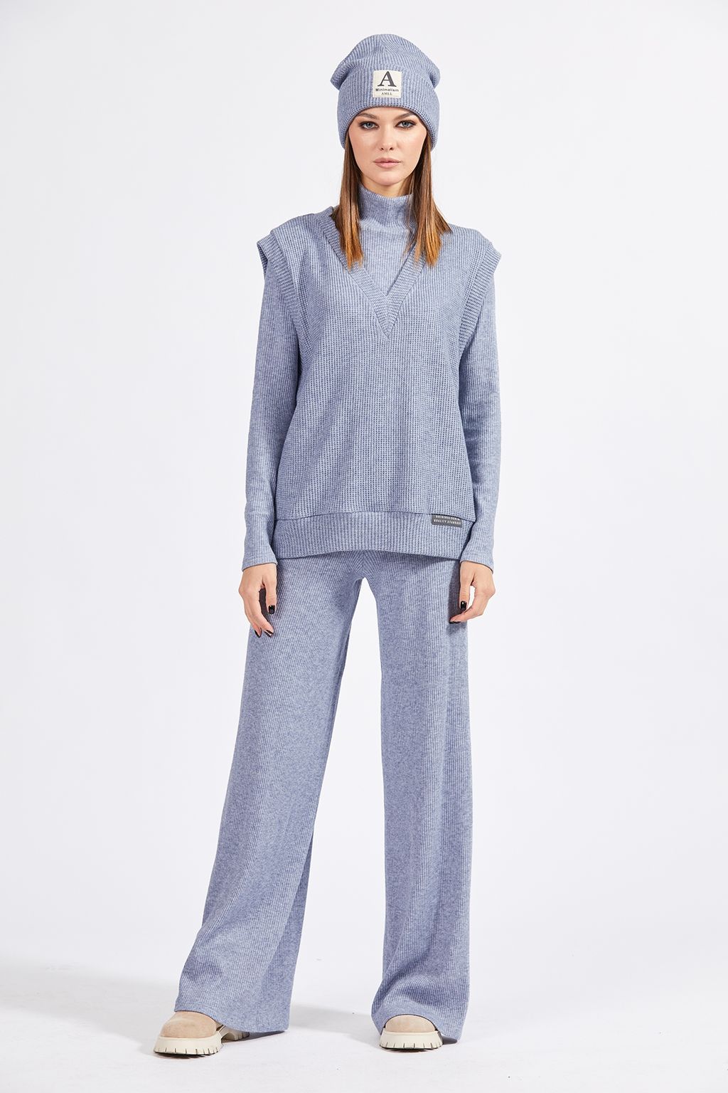 Жилет 2129 голубой - Eola фото 2