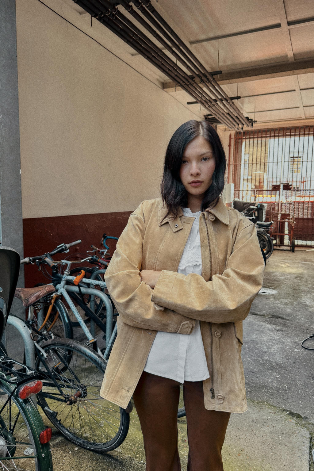 FAUX LEATHER FLARE TROUSERS - Zara фото 2