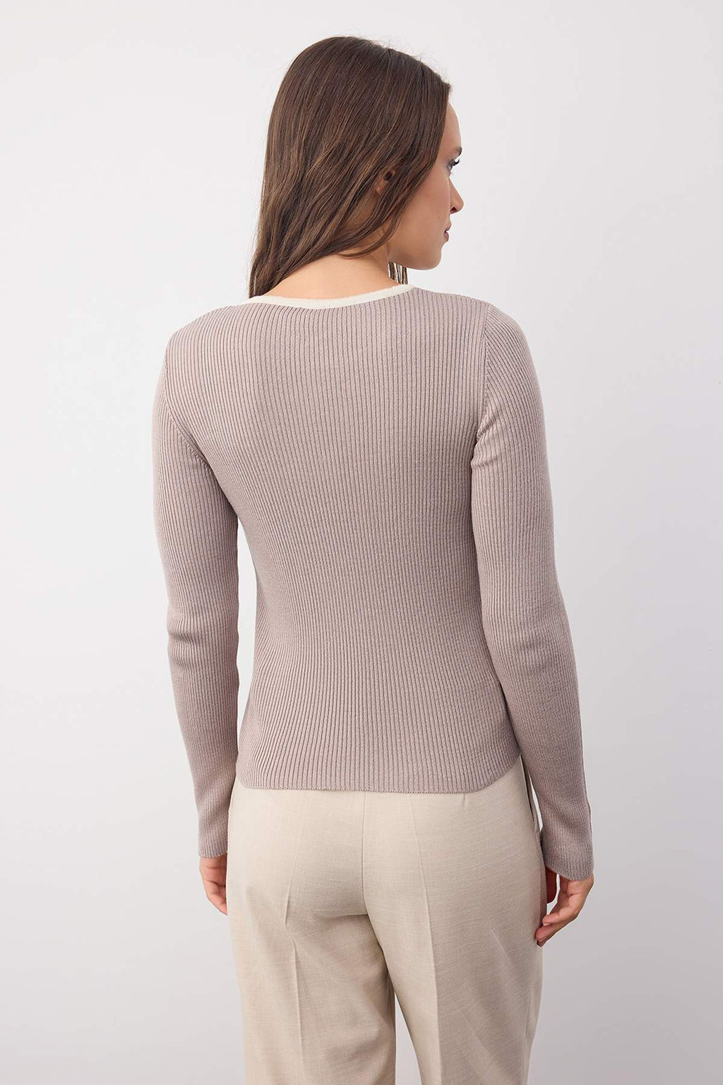 Wardrobe Essentials Bej Ic ice Gorunumlu Triko Bluz-Kazak | TWOAW26KZ00022