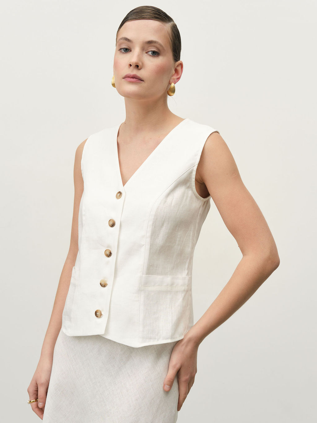 Жилет льняной 7025 айвори