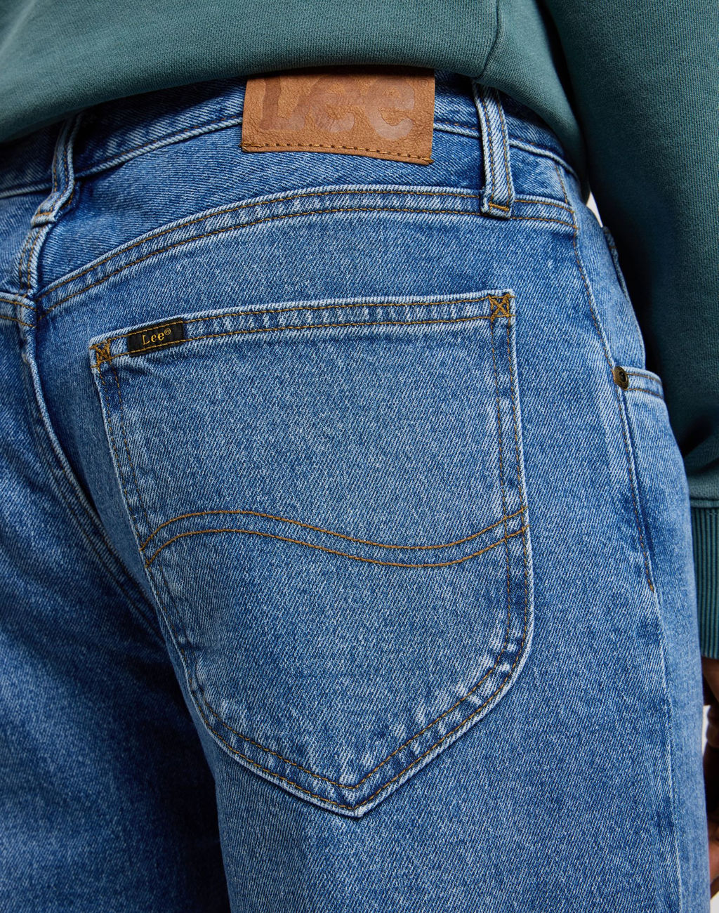 Джинсы мужские