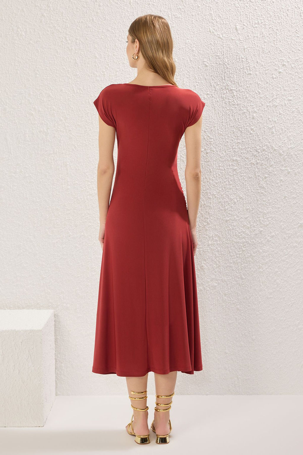 Kiremit Ay Kol Buzgu/Drape Detayl? Vucuda Oturan Esnek Maxi Orme Elbise TWOSS25EL00666 - Trendyolmilla фото 5