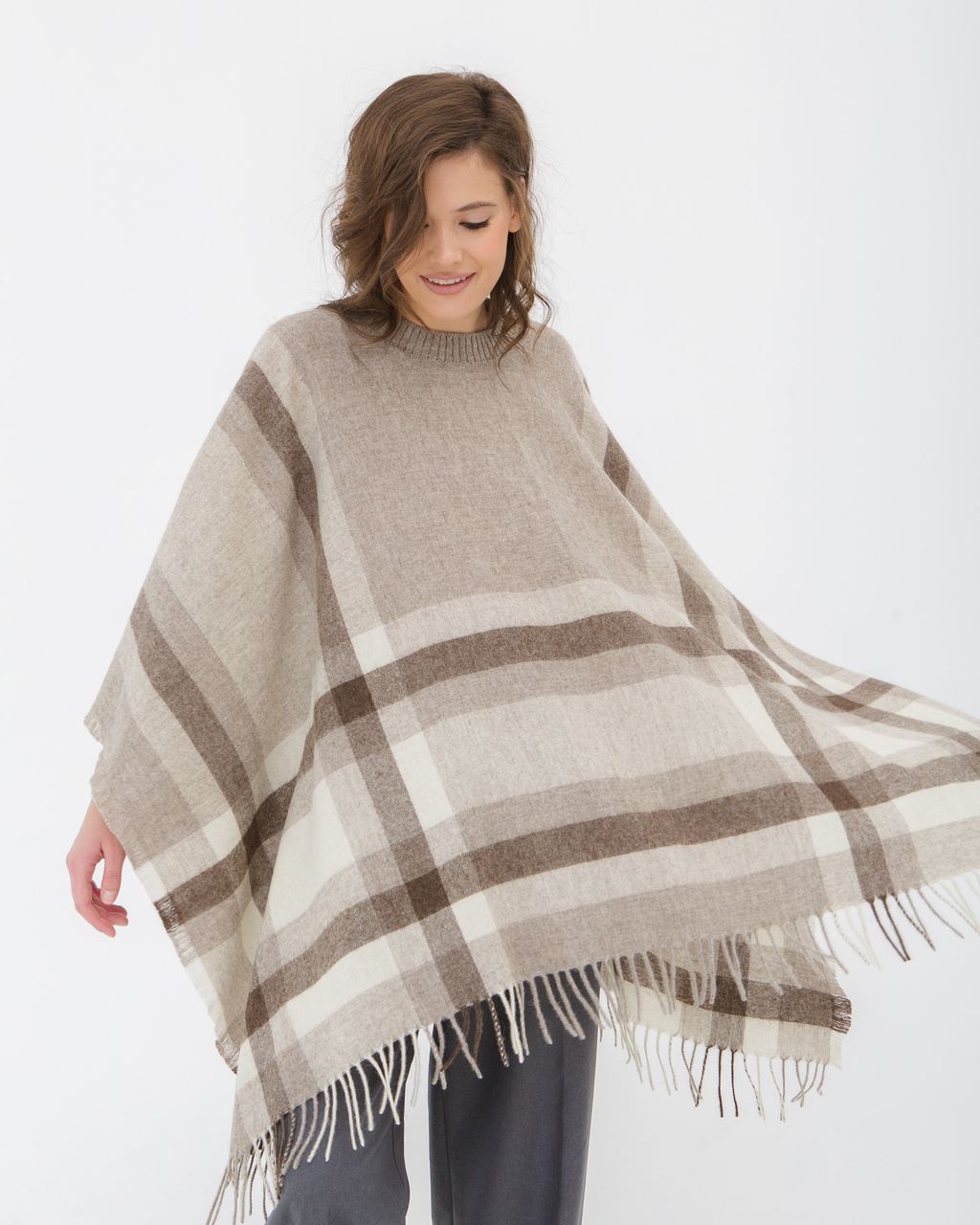 Пончо из шерсти UL KL