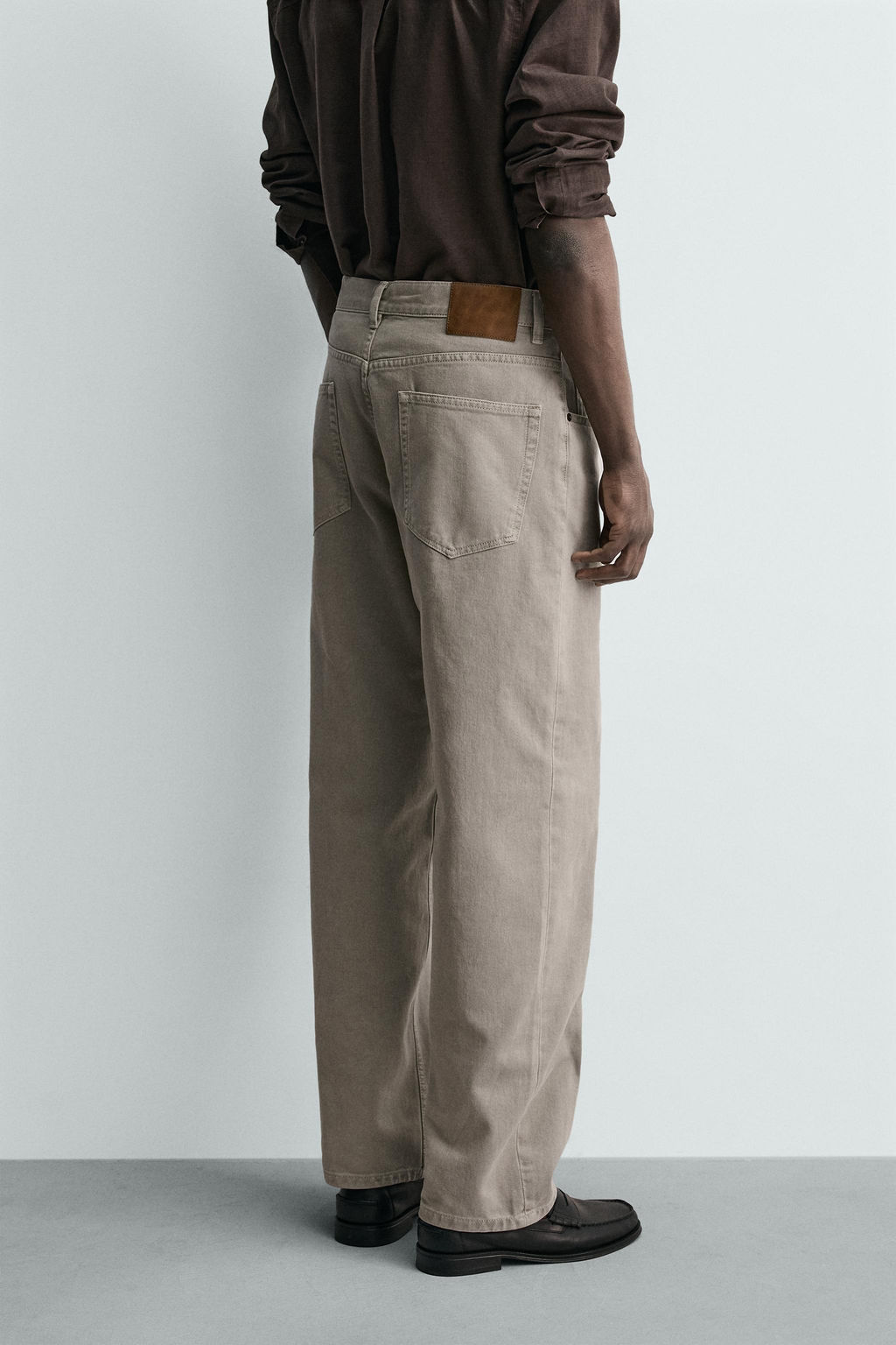 JEANS STRAIGHT FIT LAVADO / Beige claro - Zara фото 3