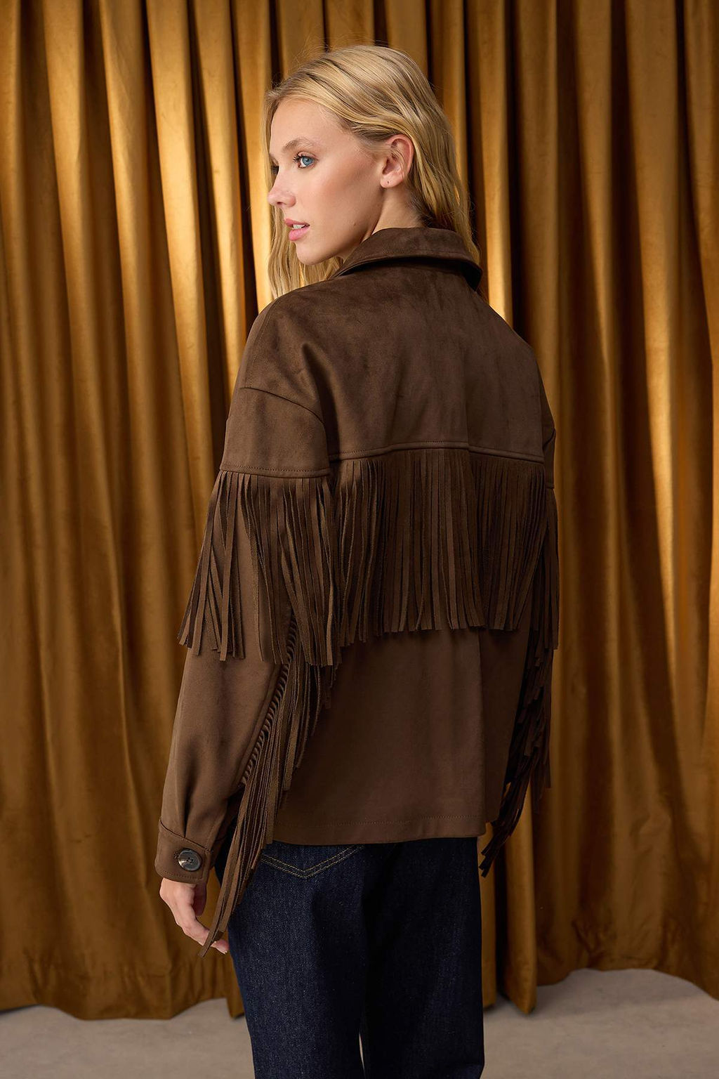 Ozel Koleksiyon Kahverengi Oversize Kal?p Puskul Detayl? Suet Ince Ceket Mont TWOAW26MO00043 - Trendyolmilla фото 5