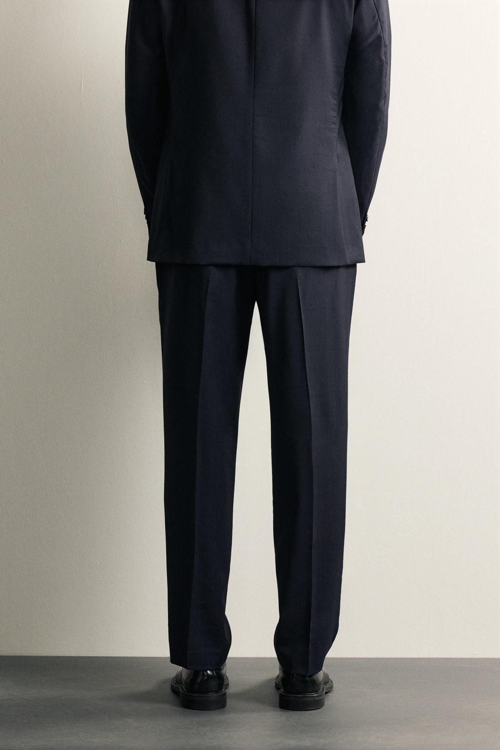 PANTAL?N REGULAR FIT TRAJE RAYA DIPLOM?TICA 100% LANA / Marino