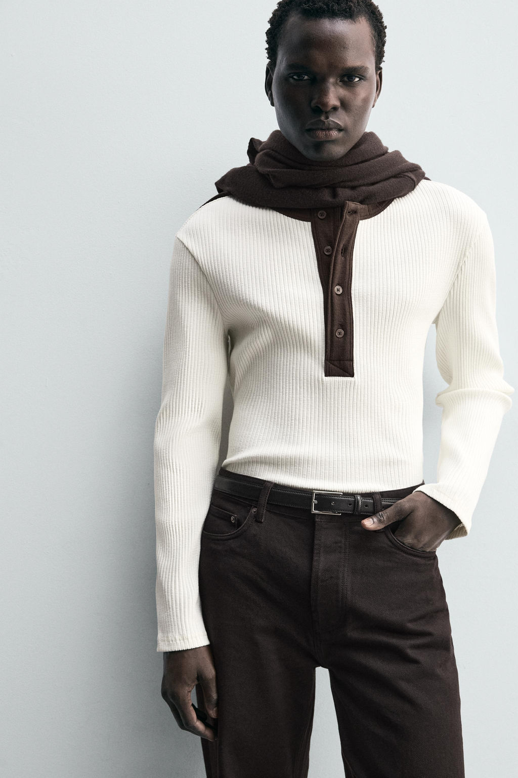 CONTRAST COLLAR RIBBED T-SHIRT - Zara фото 5