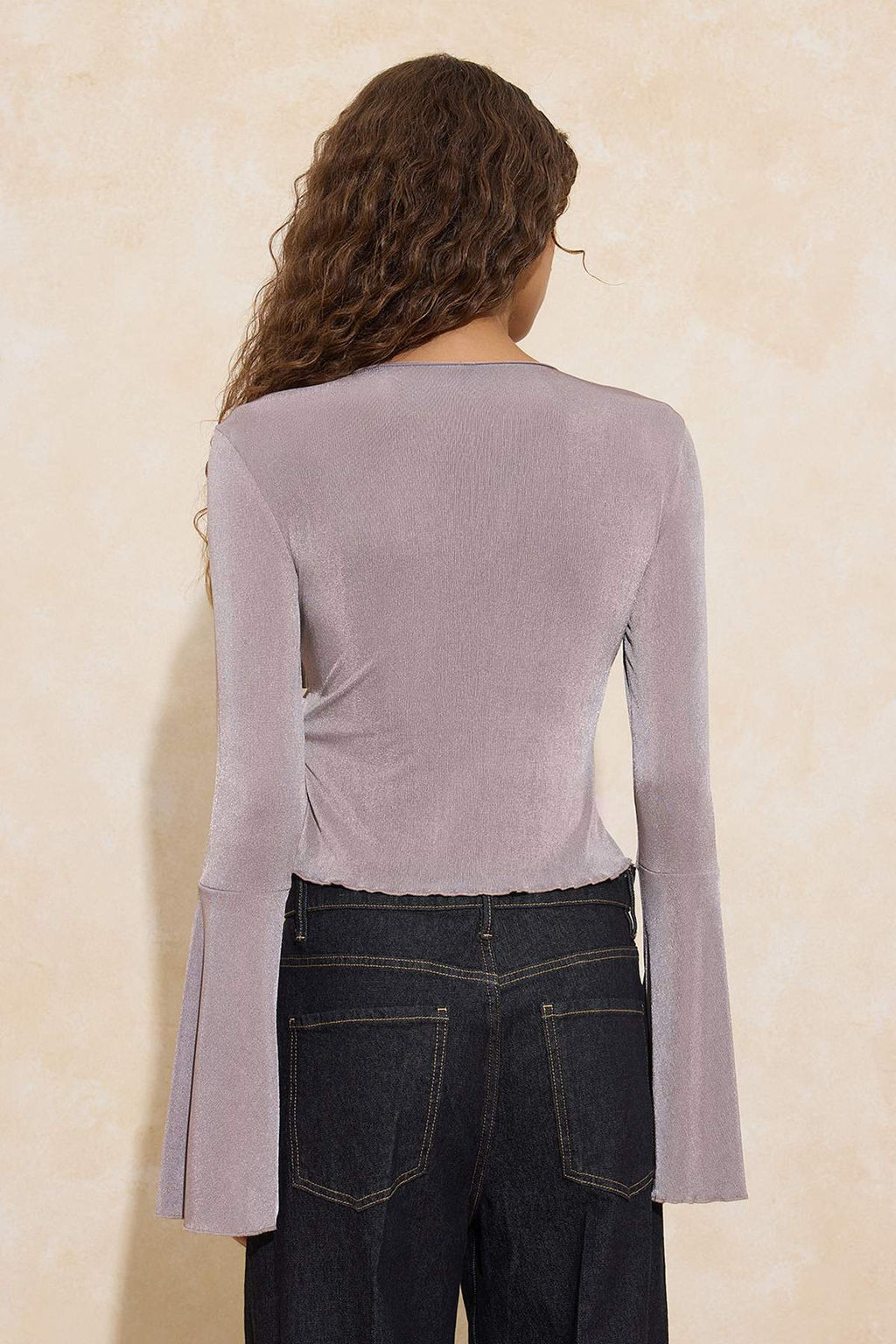 Tas Fitted/Vucuda Oturan V Yaka Uzun Kollu Baglama Detayl? Buzzy Orme Bluz TWOSS26BZ00184