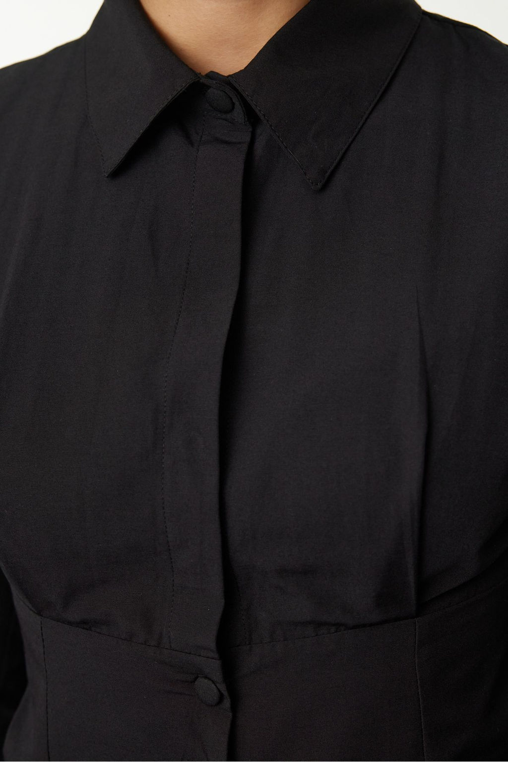 TRENDYOLMILLA Beyaz Bele Oturan Fitted Kal?p Dokuma Gomlek TWOAW25GO00075 фото 4