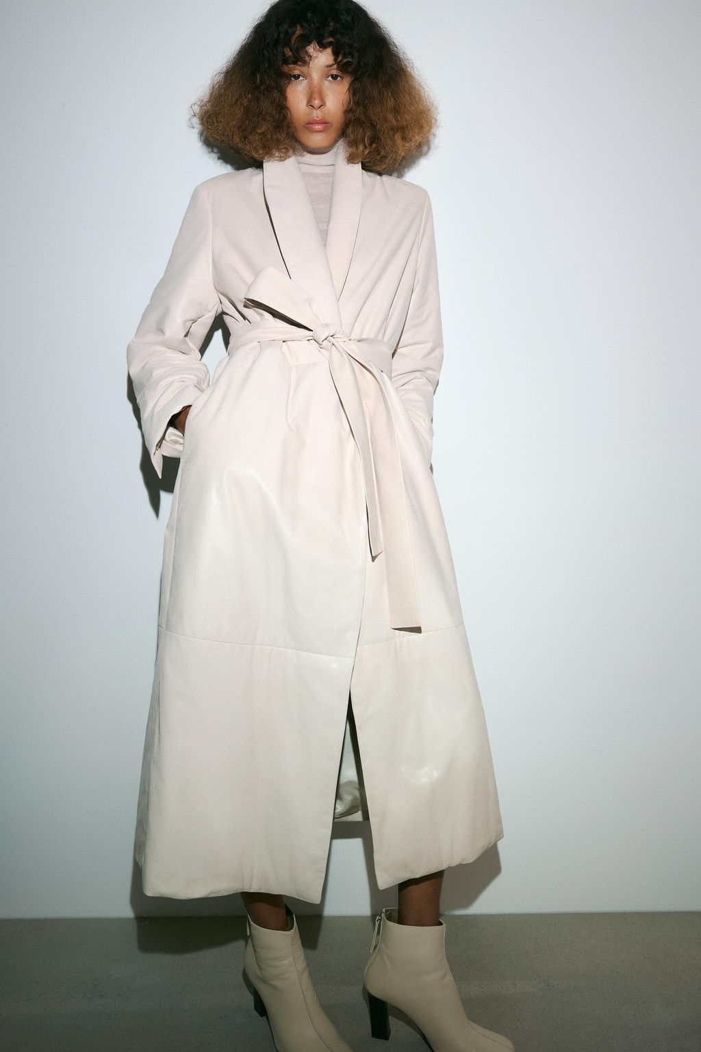 QUILTED LEATHER COAT ZW COLLECTION LIMITED EDITION - Zara фото 3