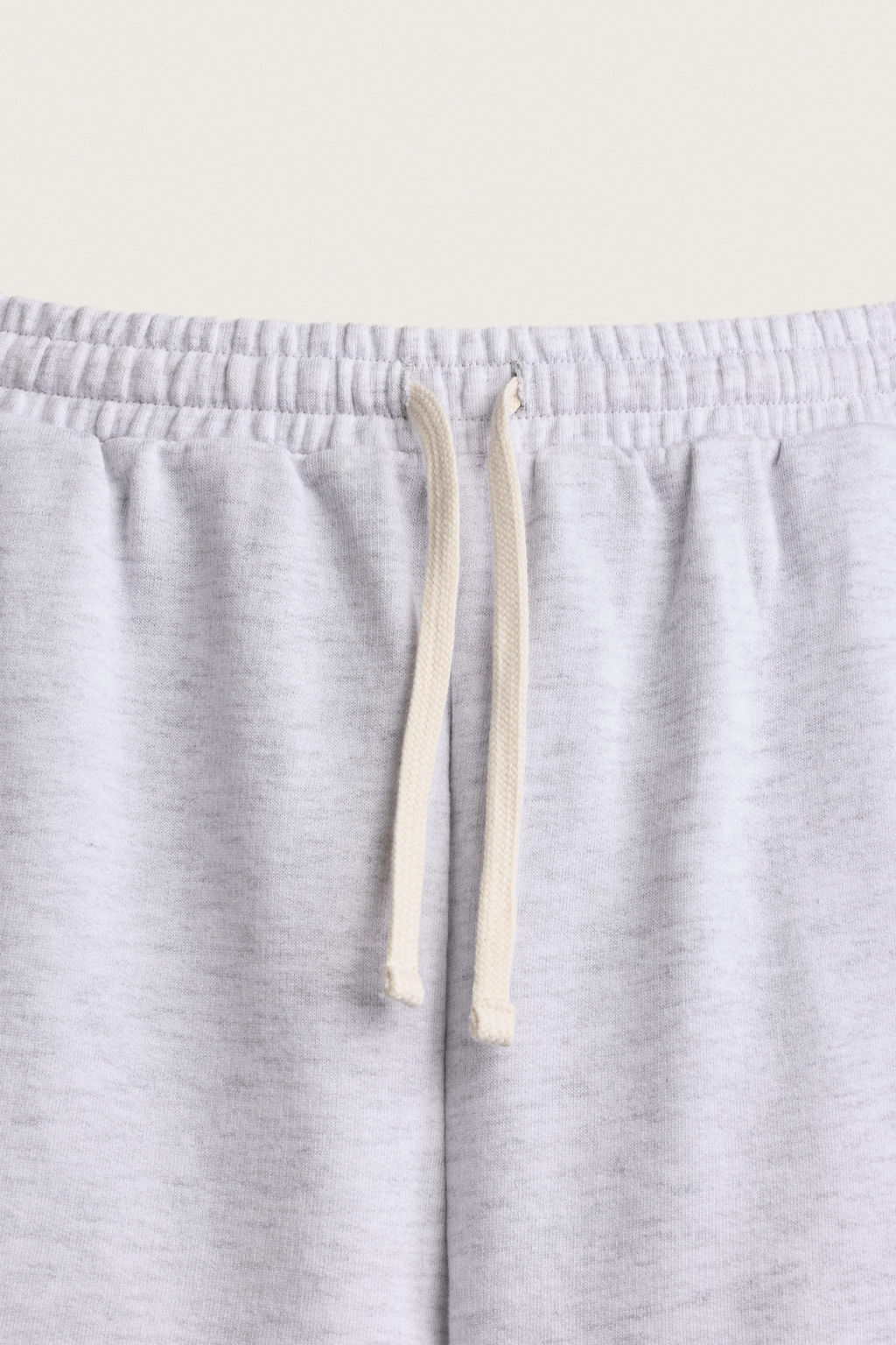 BERMUDA JOGGER BORDADO PARCHES / Gris vigor? - Zara фото 10