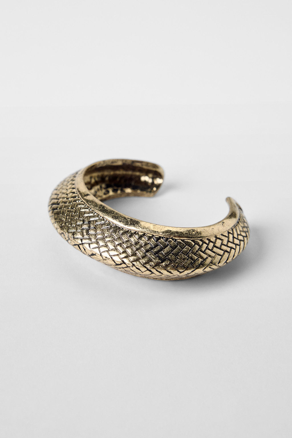 PACK OF 2 TEXTURED RIGID CUFFS KATE MOSS X ZARA  фото 4