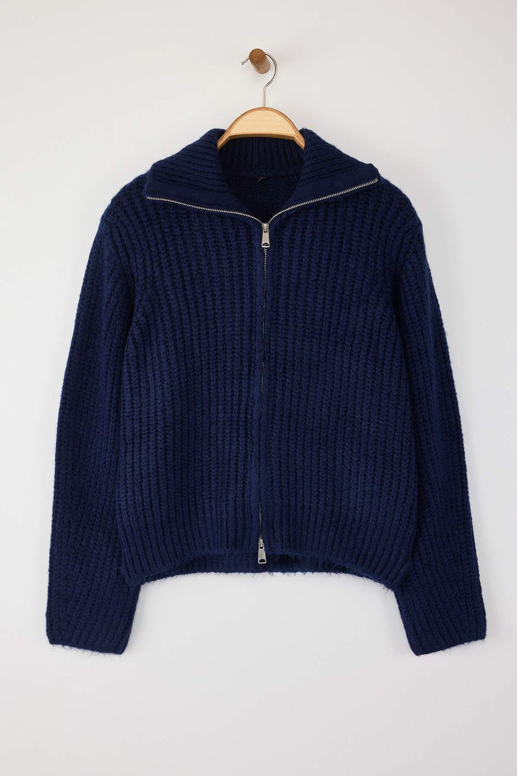 Wardrobe Essentials Lacivert Fermuarl? Yumusak Dokulu Genis Kal?p Triko H?rka|TWOAW26HI00049