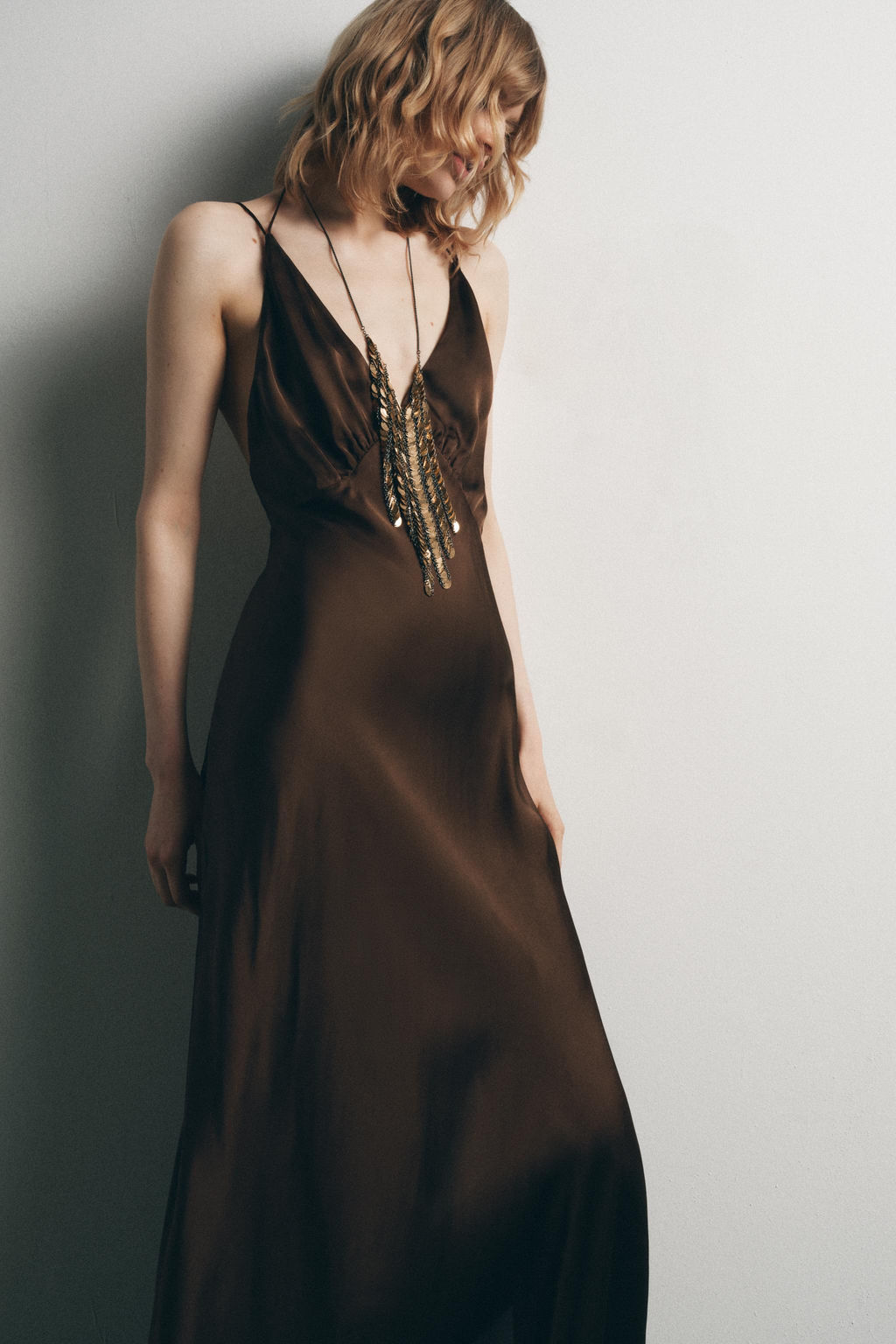 SATIN DRESS WITH LOW-CUT BACK