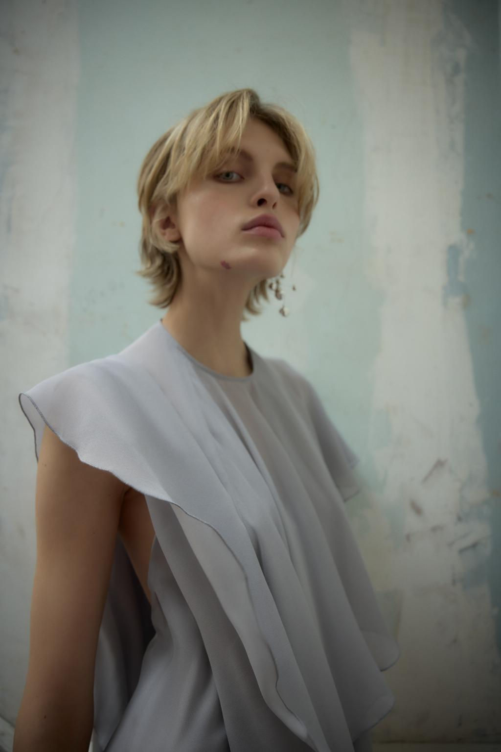 HALTER DRESS WITH OVERLAY - Zara фото 2