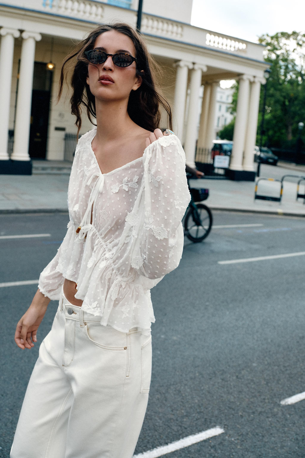 BLUSA BORDADOS PLUMETI / Blanco - Zara фото 4