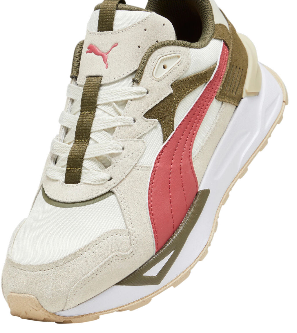 Кроссовки взрослые