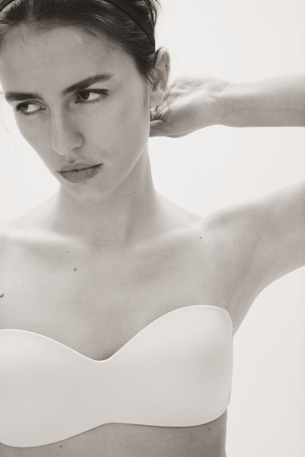 Sujetador bandeau de microfibra con acolchado - H&m фото 5