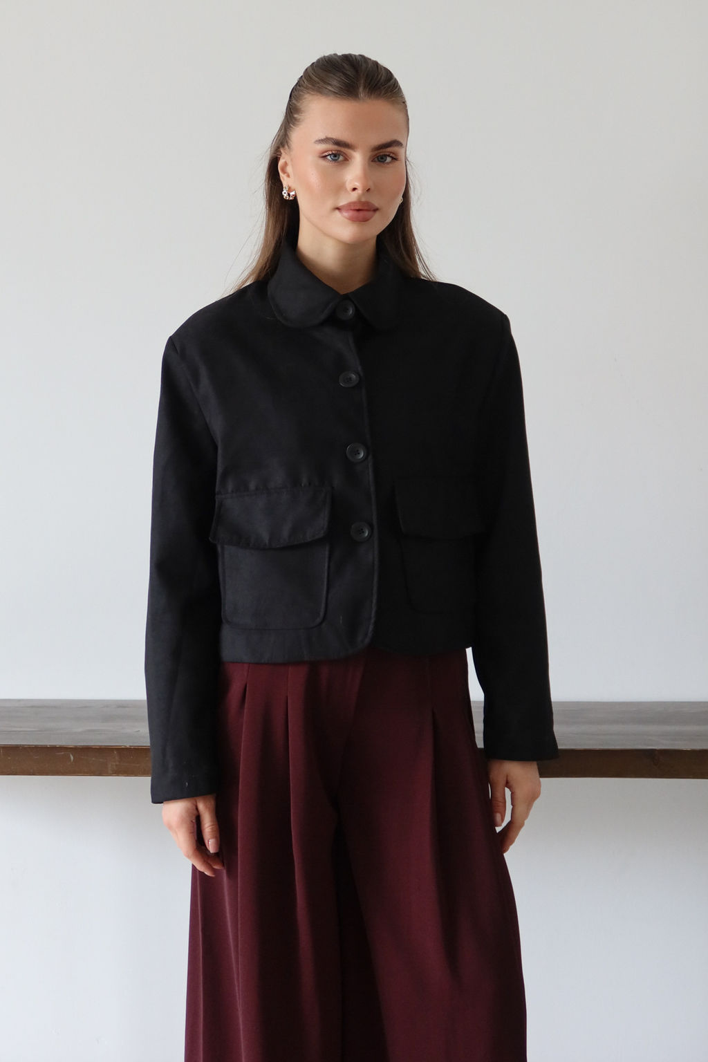 Siyah K?sa Dugmeli Genis/Rahat Kal?p Dokuma Suet Ceket TWOAW26CE00064