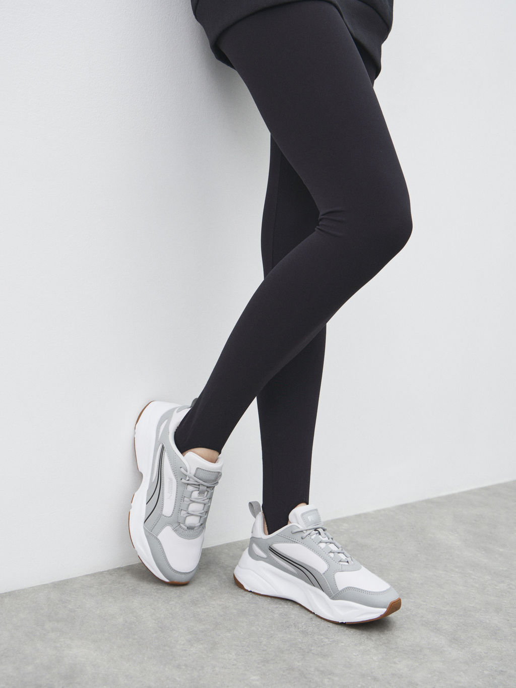 Женские кроссовки PUMA Cassia 2.0 L Артикул 4589103, светло-серый