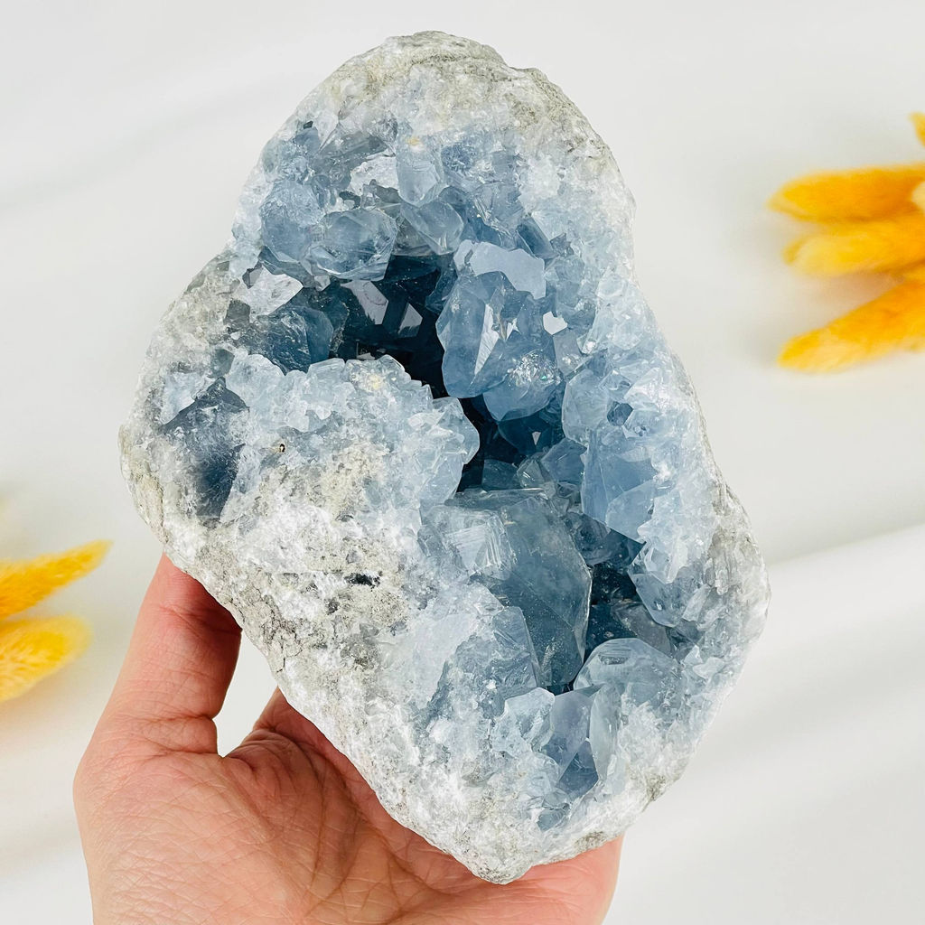 Друза Целестина на подставке - Радуга самоцветов фото 3