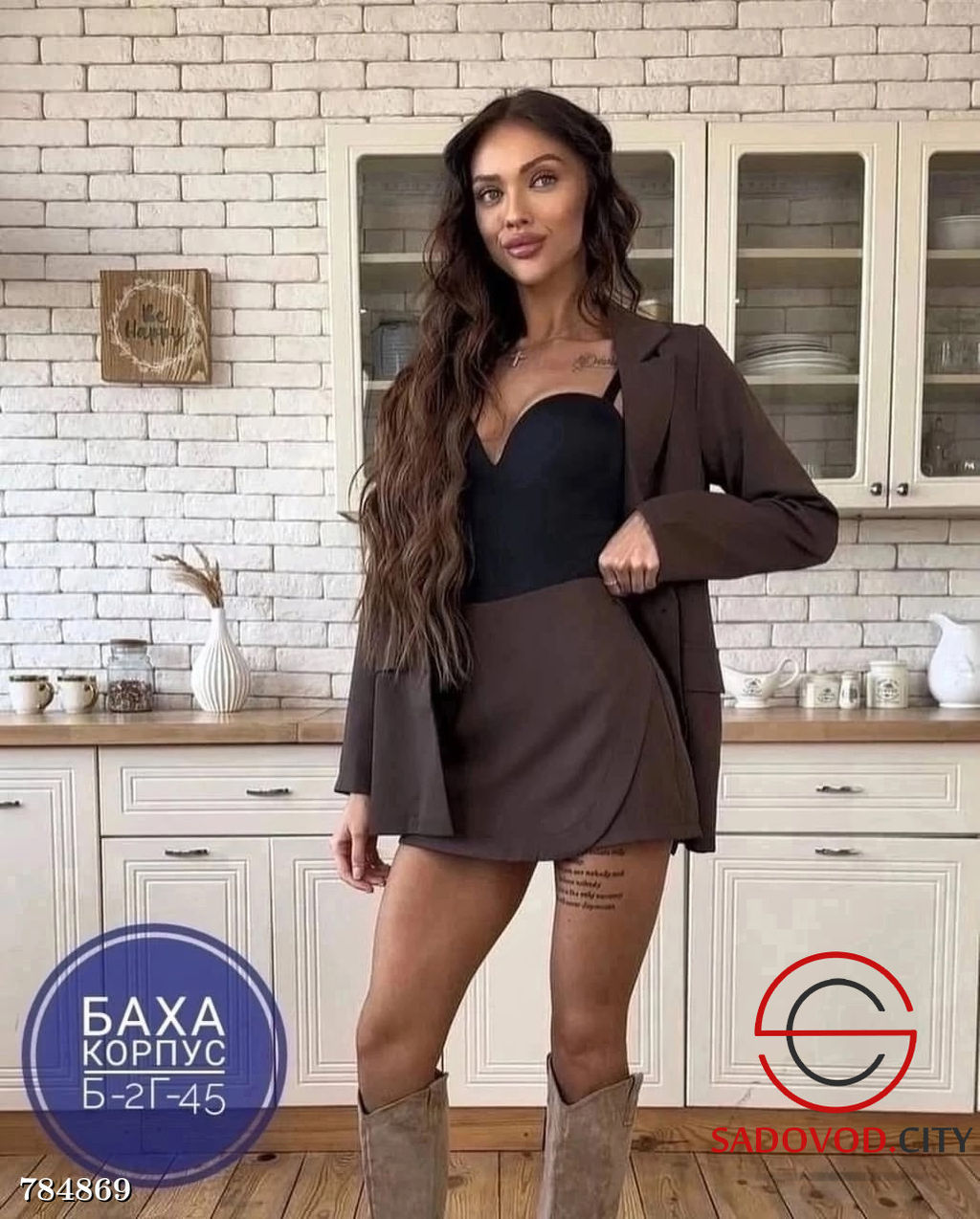 Классический костюм двойка пиджак и юбка-шорты - Bruno фото 4