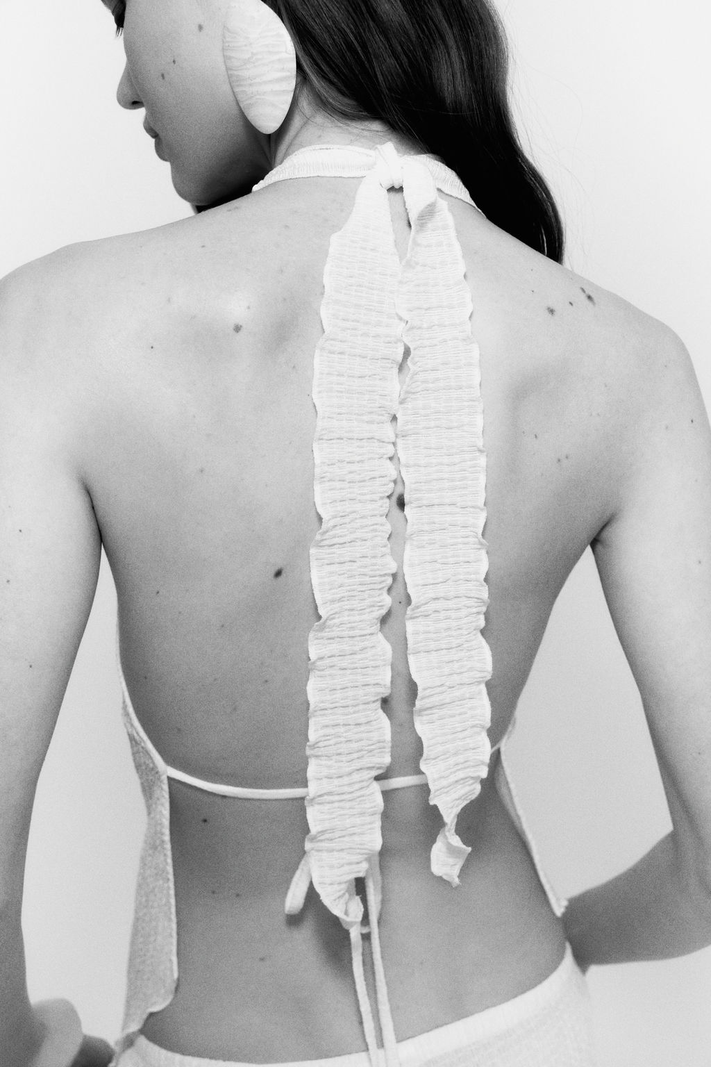 Top halter con efecto arrugado - H&m фото 2