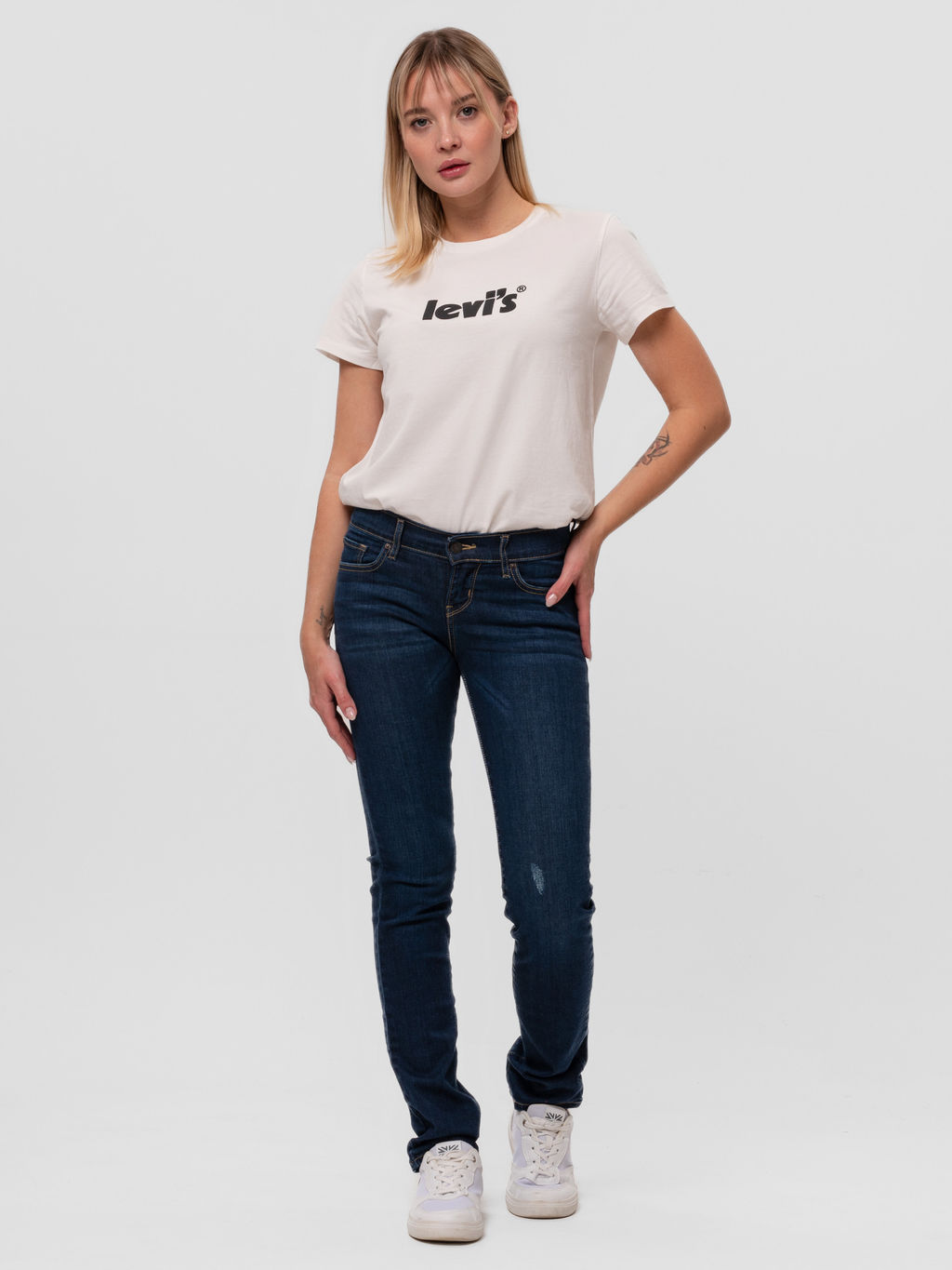 Джинсы женские