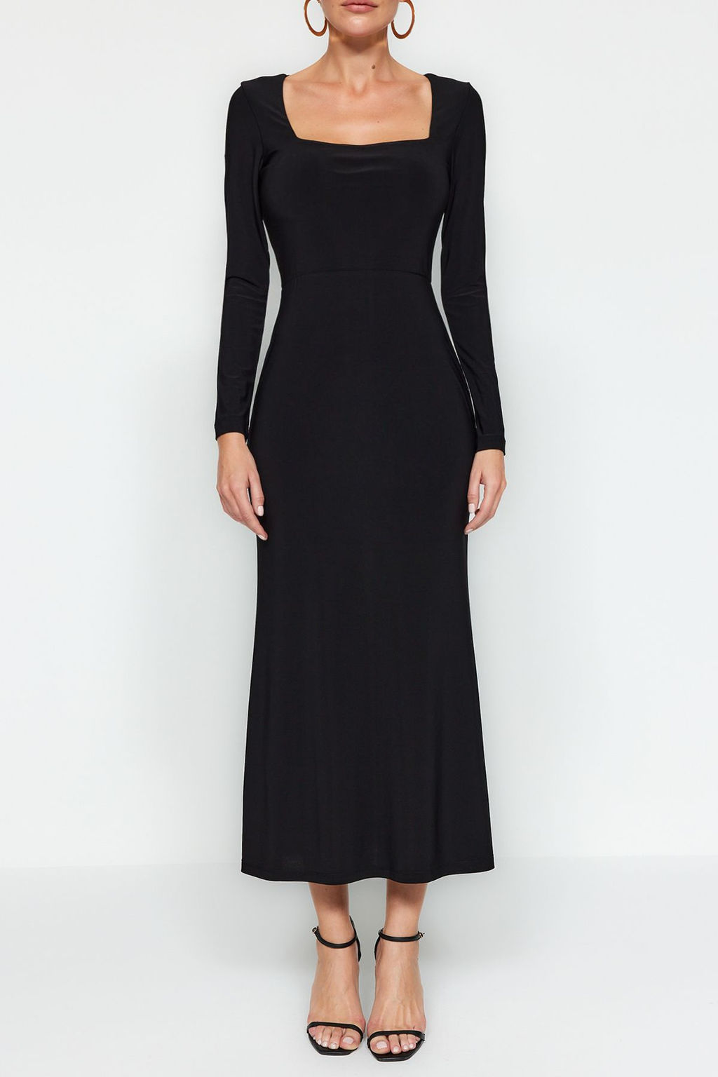 Siyah Volanl? Kare Yaka Fitted/Vucuda Oturan Maxi Esnek Orme Elbise TWOAW24EL00613