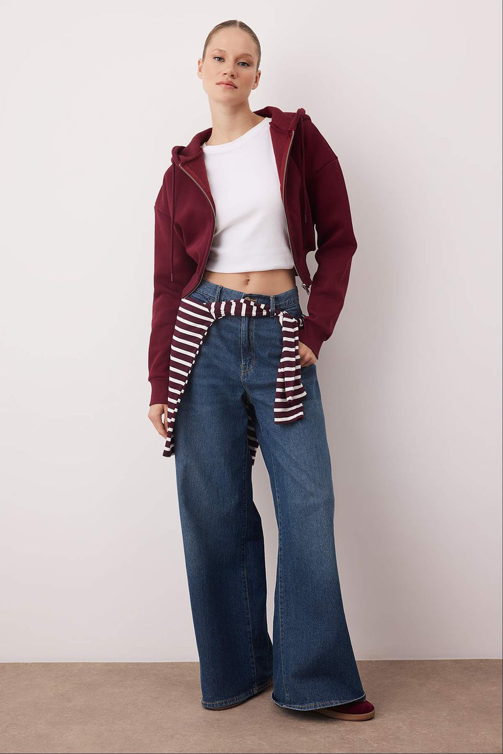 Murdum Crop Oversize Orme Sweatshirt TWOAW25SW00302