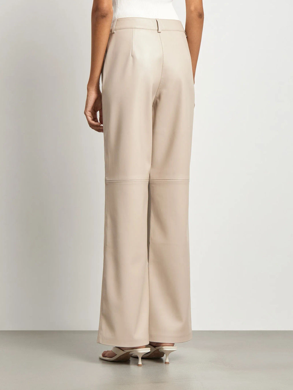 Брюки из экокожи - Emka фото 4