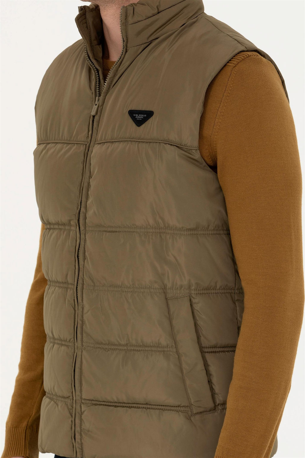 Мужской жилет цвета хаки Неожиданная скидка в корзине - U.s. polo assn фото 6