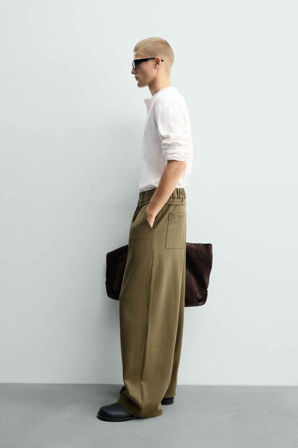 PLEATED DRAWSTRING TROUSERS - Zara фото 4