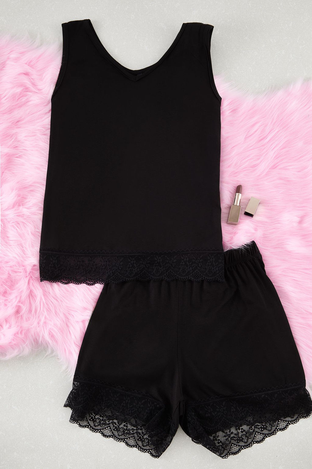 Trendyolmilla Siyah Dantelli Viskon Sortlu Orme Pijama Tak?m? THMSS25PT00042  фото 6