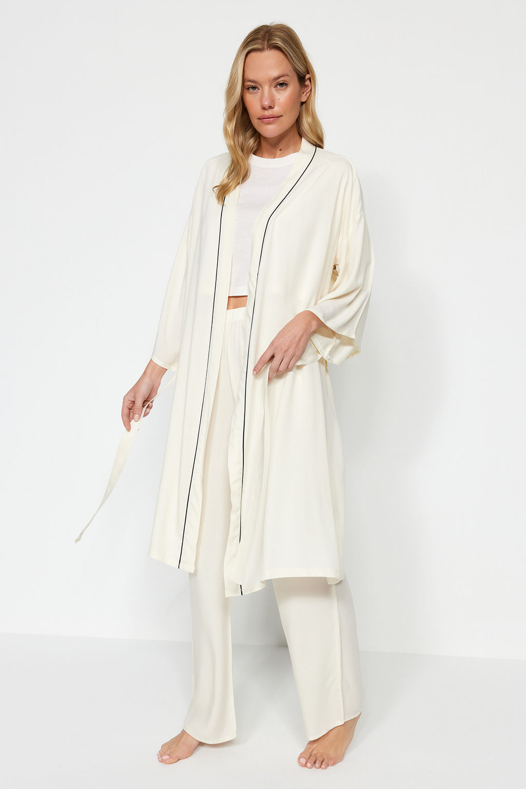 Trendyolmilla Siyah 2li Viskon Biyeli Sabahl?k-Pijama Alt? Dokuma Pijama Tak?m? THMAW24PT00074  фото 2