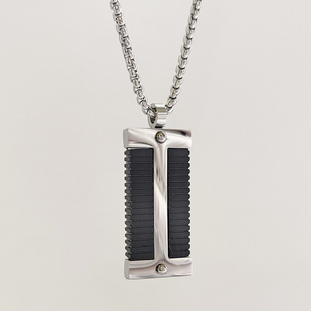 Кулон из стали на цепочке
