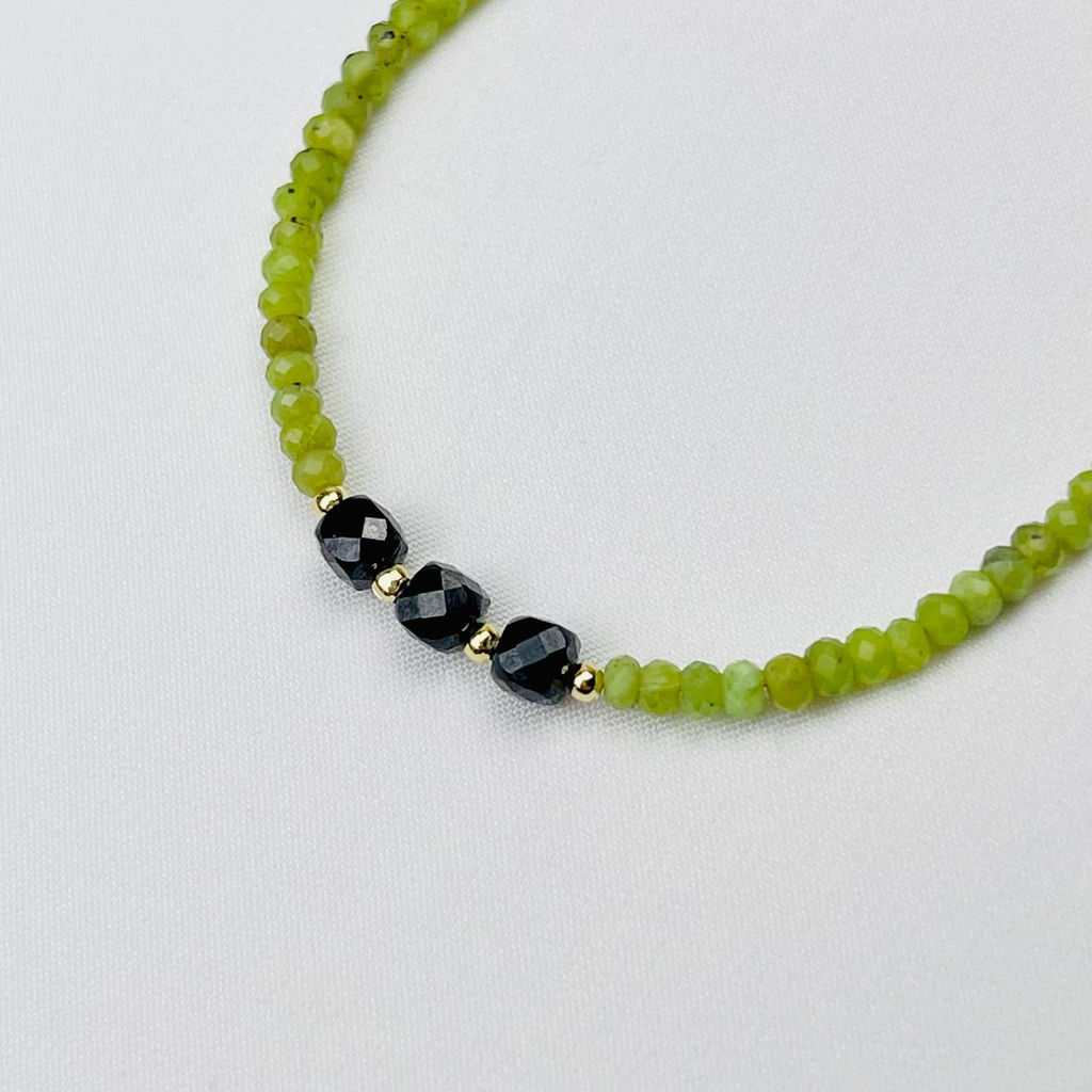 Браслет из Серпентинита "Змеевик" и Шпинели 18 см +