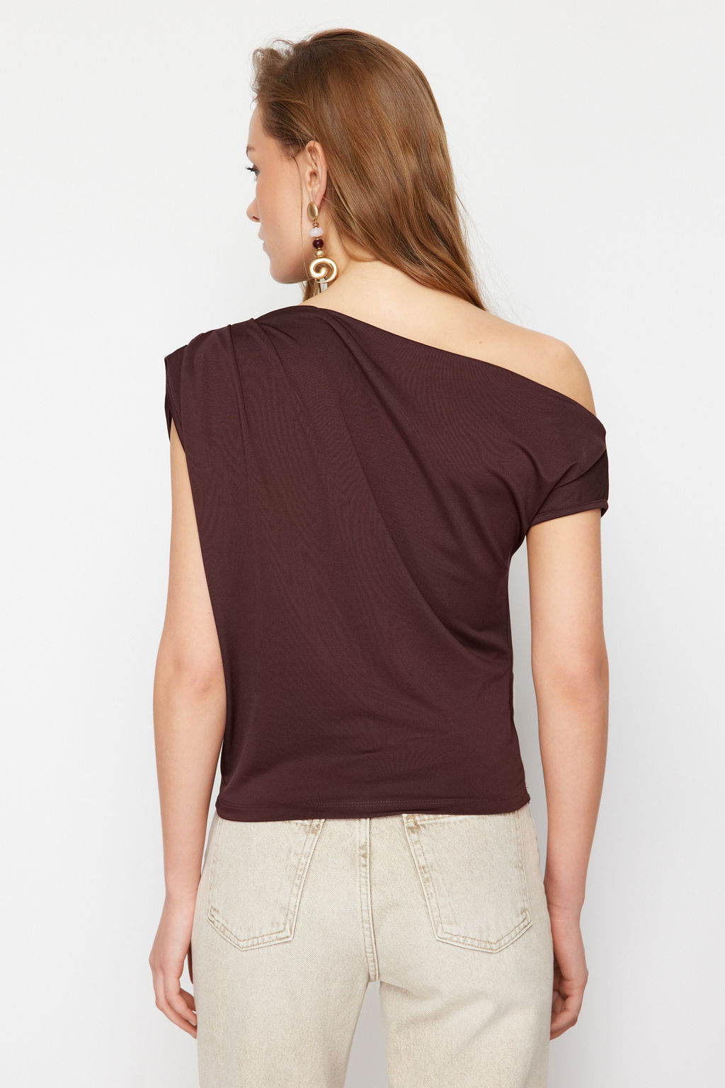 Kahverengi Regular/Normal Kal?p Asimetrik Yaka S?f?r Kol C?tc?tl? Esnek Orme Bluz TWOSS24BZ00396