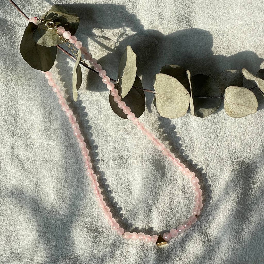 Колье со вставкой из Розового кварца 43 см +