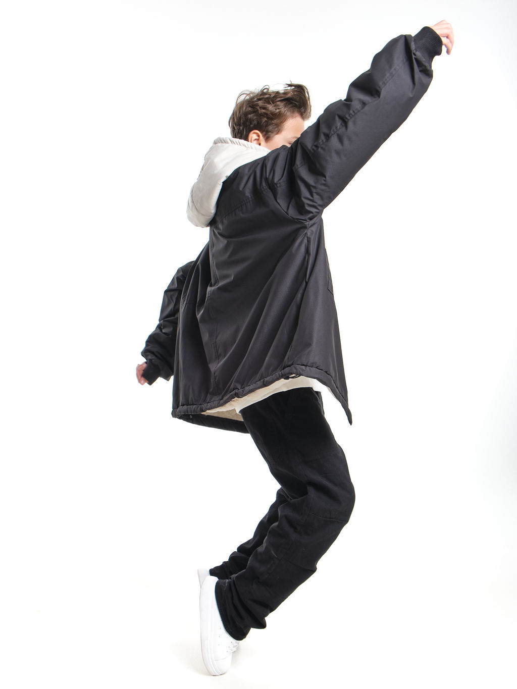 Куртка для мальчика утепленная 33-8215 черный