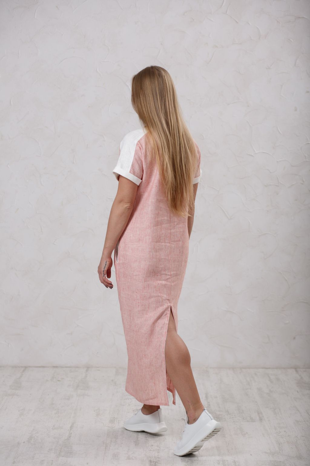 70% лен, 30% вискоза Платье визуально скрывает «лишнее» - Новый лен фото 3