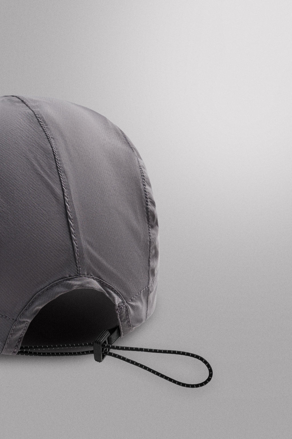 GORRA T?CNICA LIGERA / Morado Oscuro