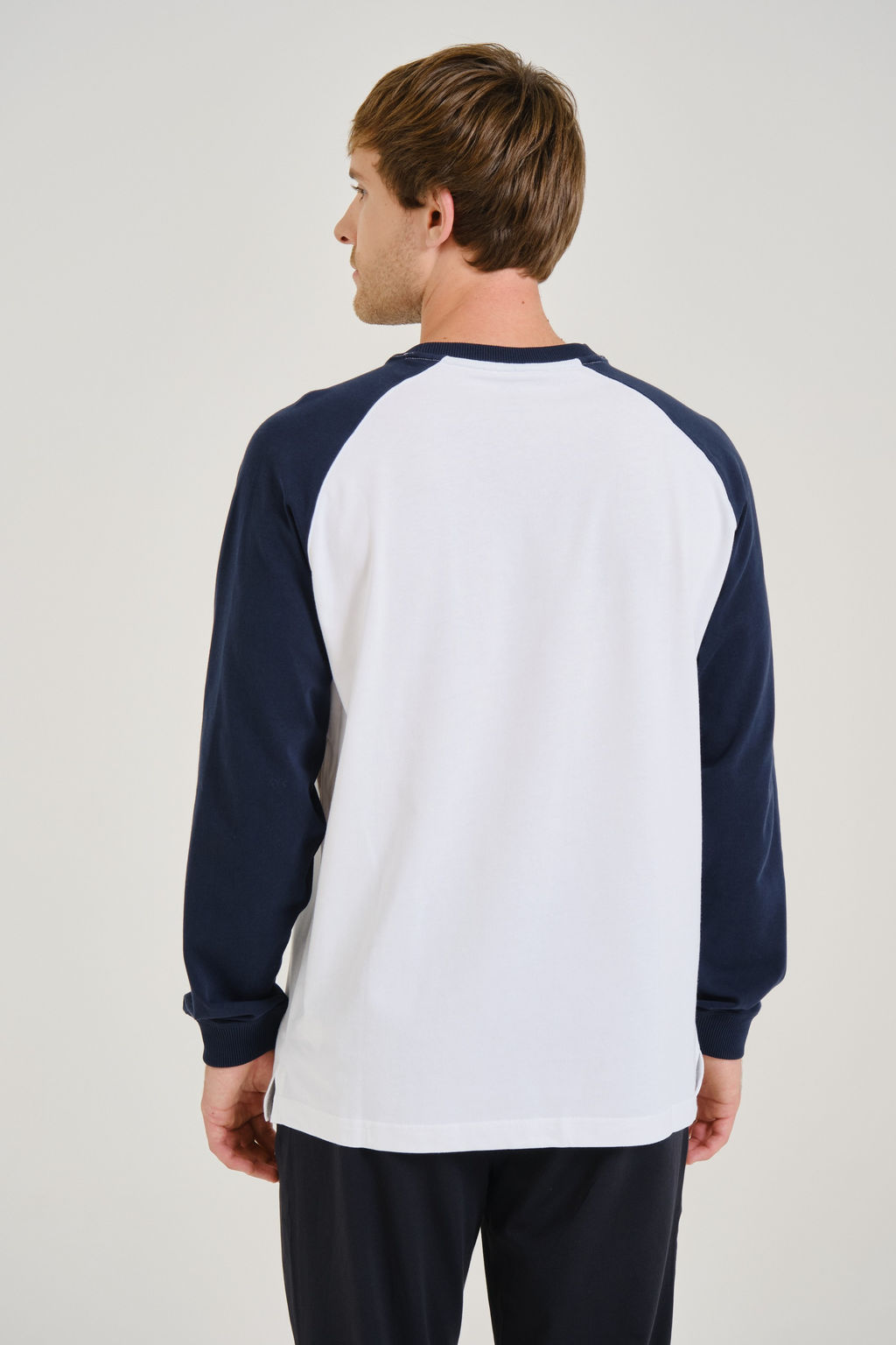 Лонгслив Белый