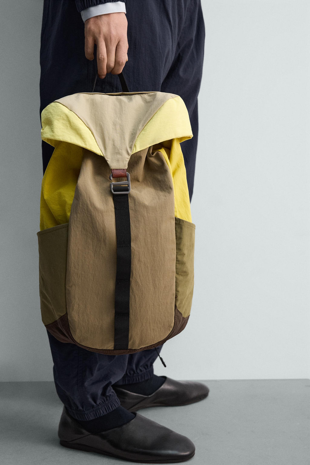 TECHNICAL BACKPACK WITH LEATHER DETAILS - Zara фото 2